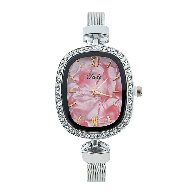2022 new Casual Women's Watch Personalized Dial Fashion Alloy Mesh strap Quartz Women's Watch