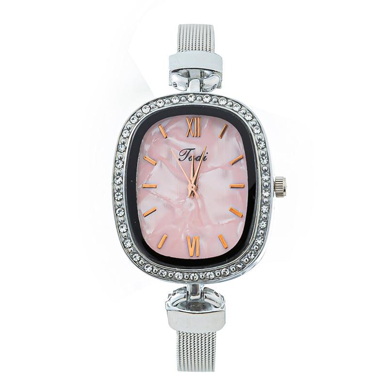 2022 new Casual Women's Watch Personalized Dial Fashion Alloy Mesh strap Quartz Women's Watch