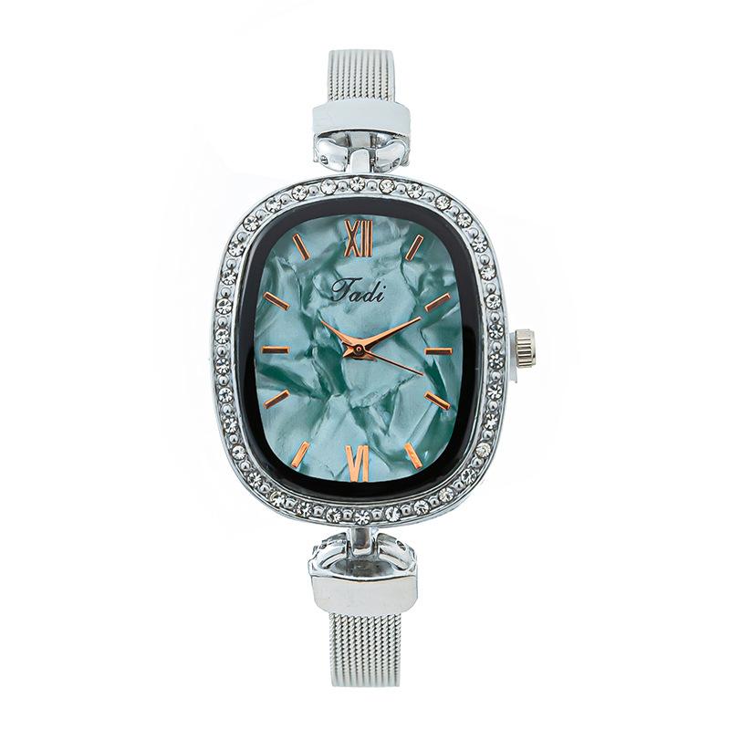 2022 new Casual Women's Watch Personalized Dial Fashion Alloy Mesh strap Quartz Women's Watch