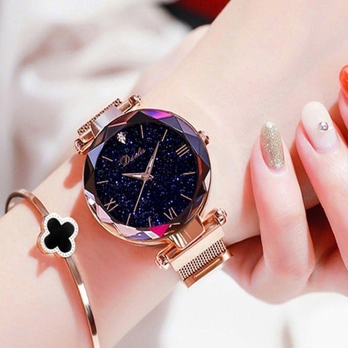 Fashion Women's Watches Elegant Magnetic Strap Analog Quartz Watch
